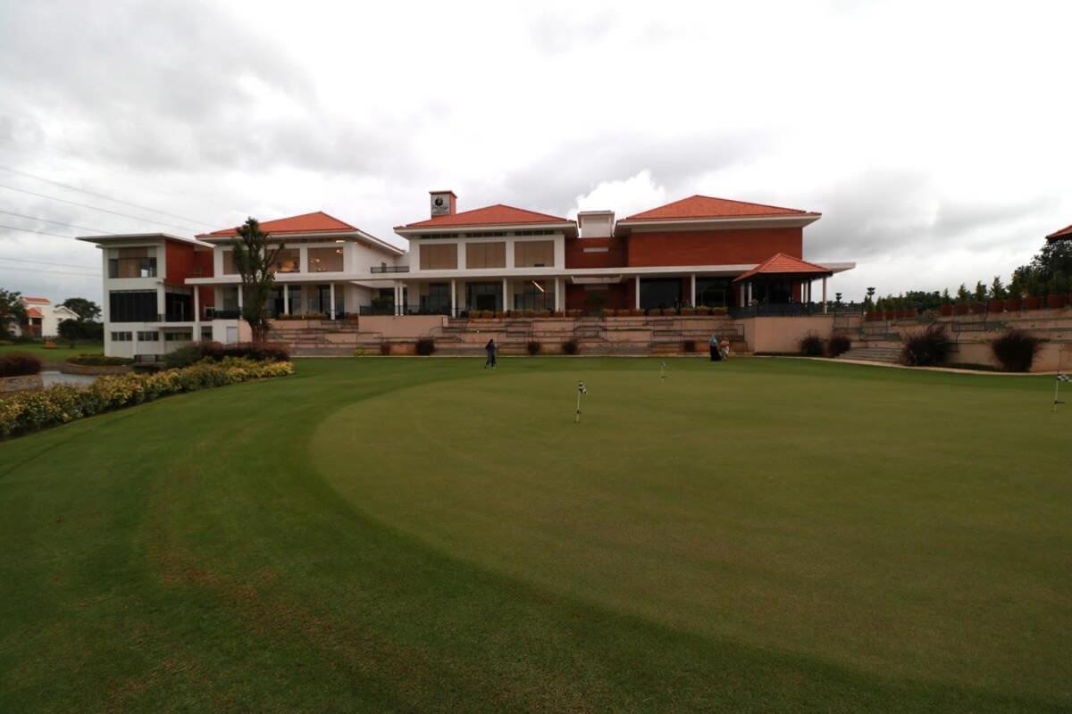 Welcome To Serenity-Luxury Villa At Prestige Augusta Golf Village Bangalore Ngoại thất bức ảnh