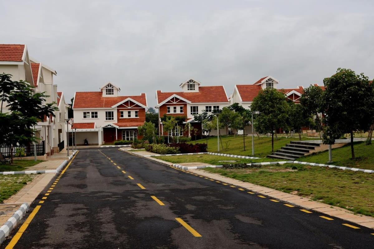 Welcome To Serenity-Luxury Villa At Prestige Augusta Golf Village Bangalore Ngoại thất bức ảnh